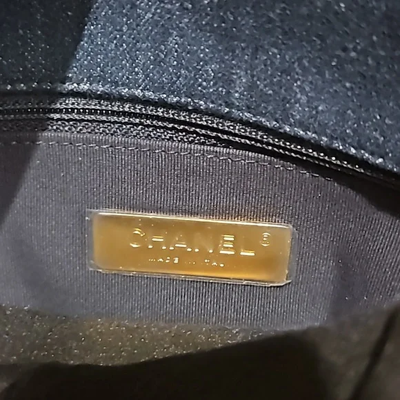 BNIB Chanel Denim 19 Flap - Picture 9 of 14